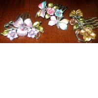 Victorian Enamel Flower w/ Rhinestones Comb Clip