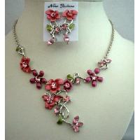 Beautiful Pink Enamel Necklace Set Floral Jewelry w/ Crystals Necklace