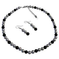 You Will Look Great In Our Pearls Jewelry Available Special Wedding Silver & Black Dress