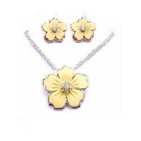 Party Wear Jewelry Stunning Yellow Painted Round Flower With Crystals Versatile Jewelry