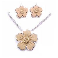 Stylish Jewelry Very Unique Champagne Flower Painted Pendant & Earrings With Colorado Colorado Crystals
