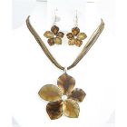 Colorado & Smoked Topaz Necklace Shaded Flower Necklace Set In Brown