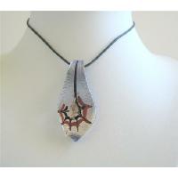 Soothing Jewelry Handcrafted Painted Jewelry Leaf Glass Pendant Necklace