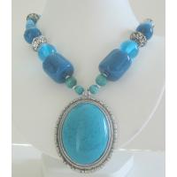 Simulated Turquoise Necklace w/ Lucite Beads Stunning & Striking Necklace 24 Inches