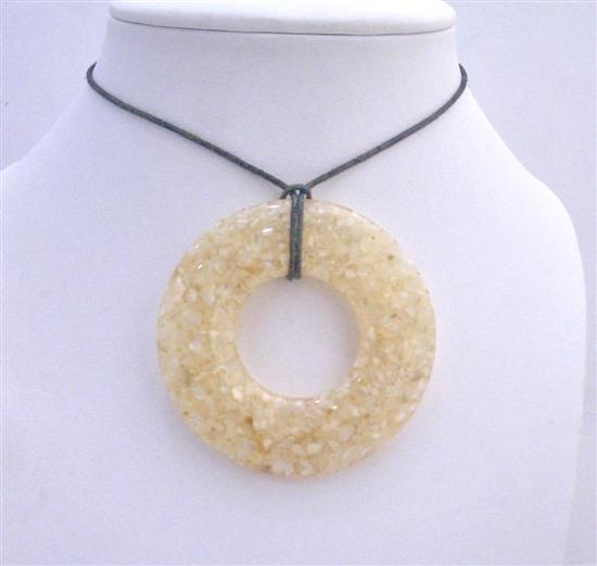 Mother of Pearl Shell Pendant Necklace