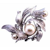 Turlip Brooch Very Sophisticate Made With Silver Metal Exclusive Quality Decorated Sparkling W/ Cubic Zircon Wedding Cake Brooch