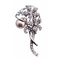Artistically Embedded Simulated Diamond sparkling Flowers With 10mm White Pearls Affordable Vintage Brooch Wedding Cake Brooch