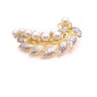 Vintage Brooch Gold Leaf Decorated with Pearls & Cubic Zircon Diamante