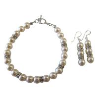 Swarovski Ivory Pearls Bridal Jewelry Collection Of Bridemaids Ivory Pearls Bracelet & Earrings With Diamond Sparkles Silver Rondells Ivory Jewelry