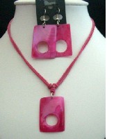 Fuschia Shell Rectangular Pendant Necklace Set w/ Thread String